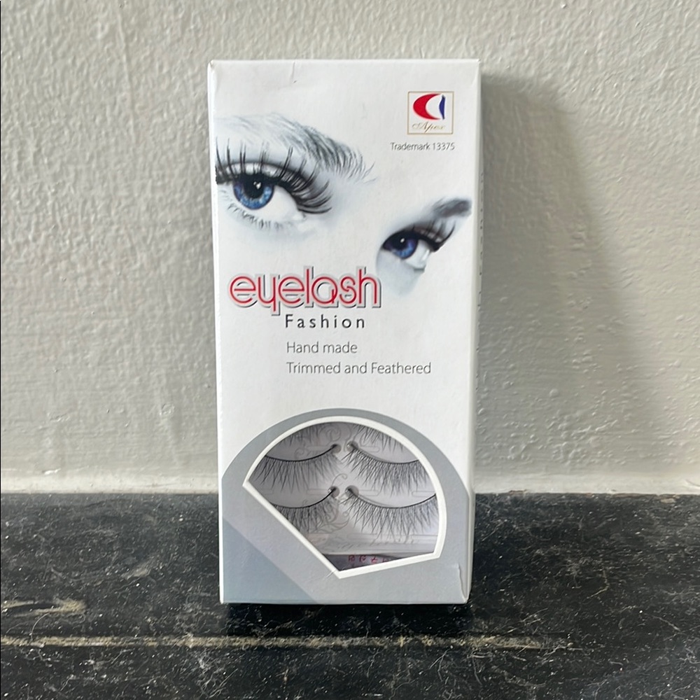 Handmade Trimmed and Feathered Lashes